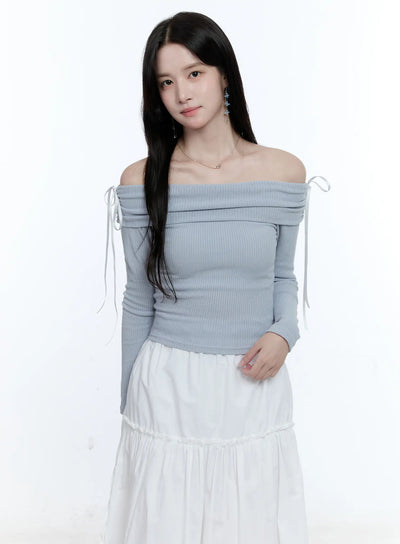 off-shoulder-ruched-knit-top-cg512 / Light blue