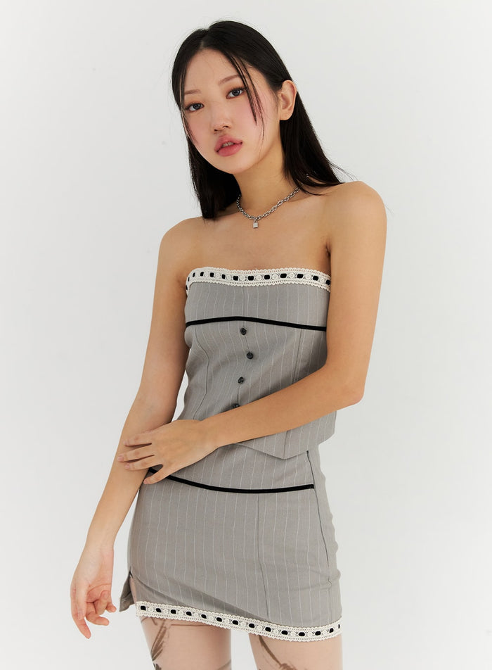 buttoned-lace-tailored-tube-top-cn314 / Light gray