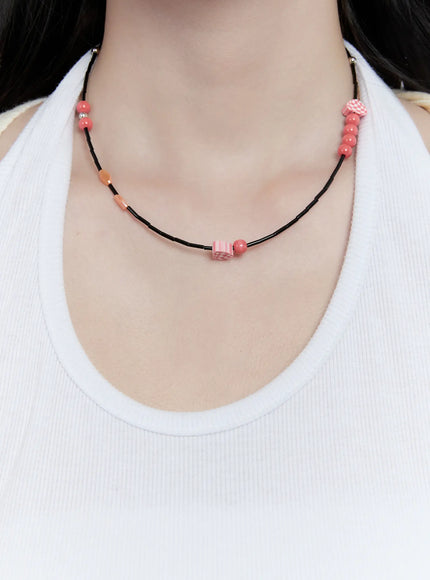 red-bead-accent-necklace-cc0608 / Red