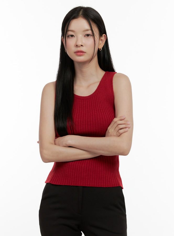 slim-fit-u-neck-sleeveless-top-on408 / Red