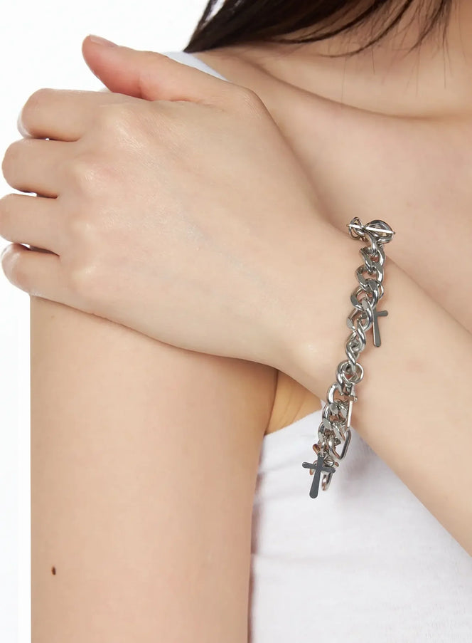 cross-charm-chain-bracelet-iy520 / Silver