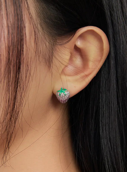 Strawberry Cubic Earrings IM531