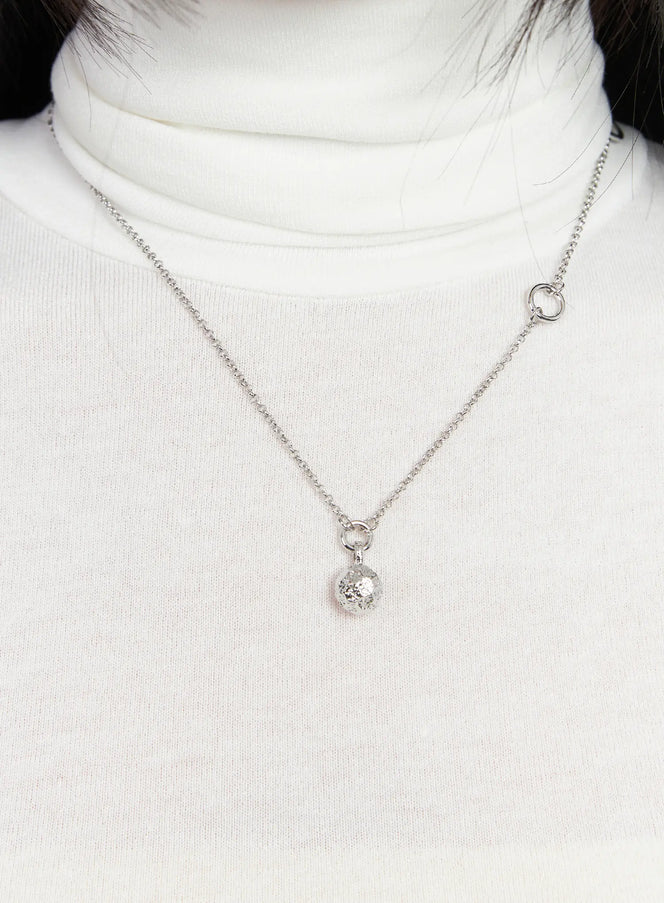 round-pendant-necklace-cd530 / Silver