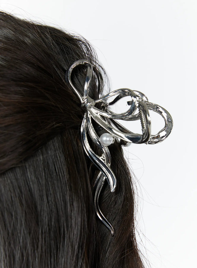 bow-pearl-detail-claw-clip-iy511 / Silver