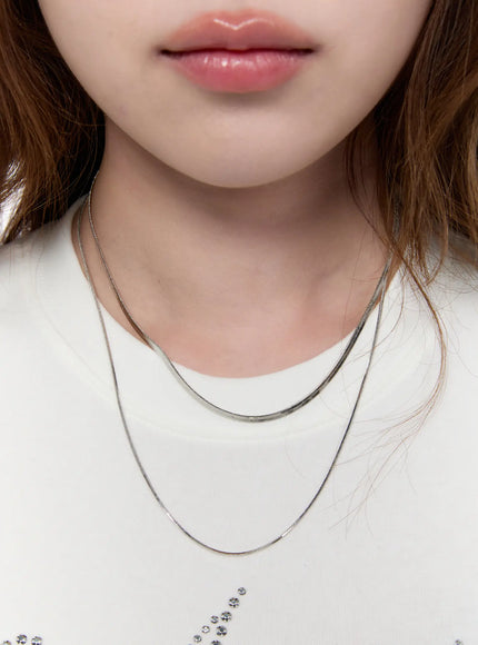 minimalist-double-layered-necklace-ca527 / Silver