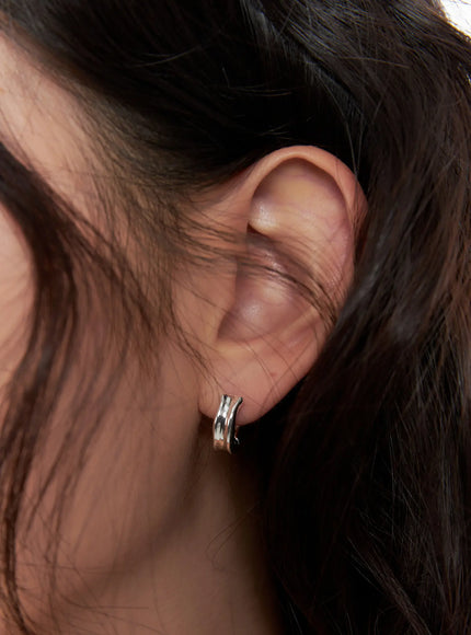 statement-mini-hoop-earrings-cl522 / Silver