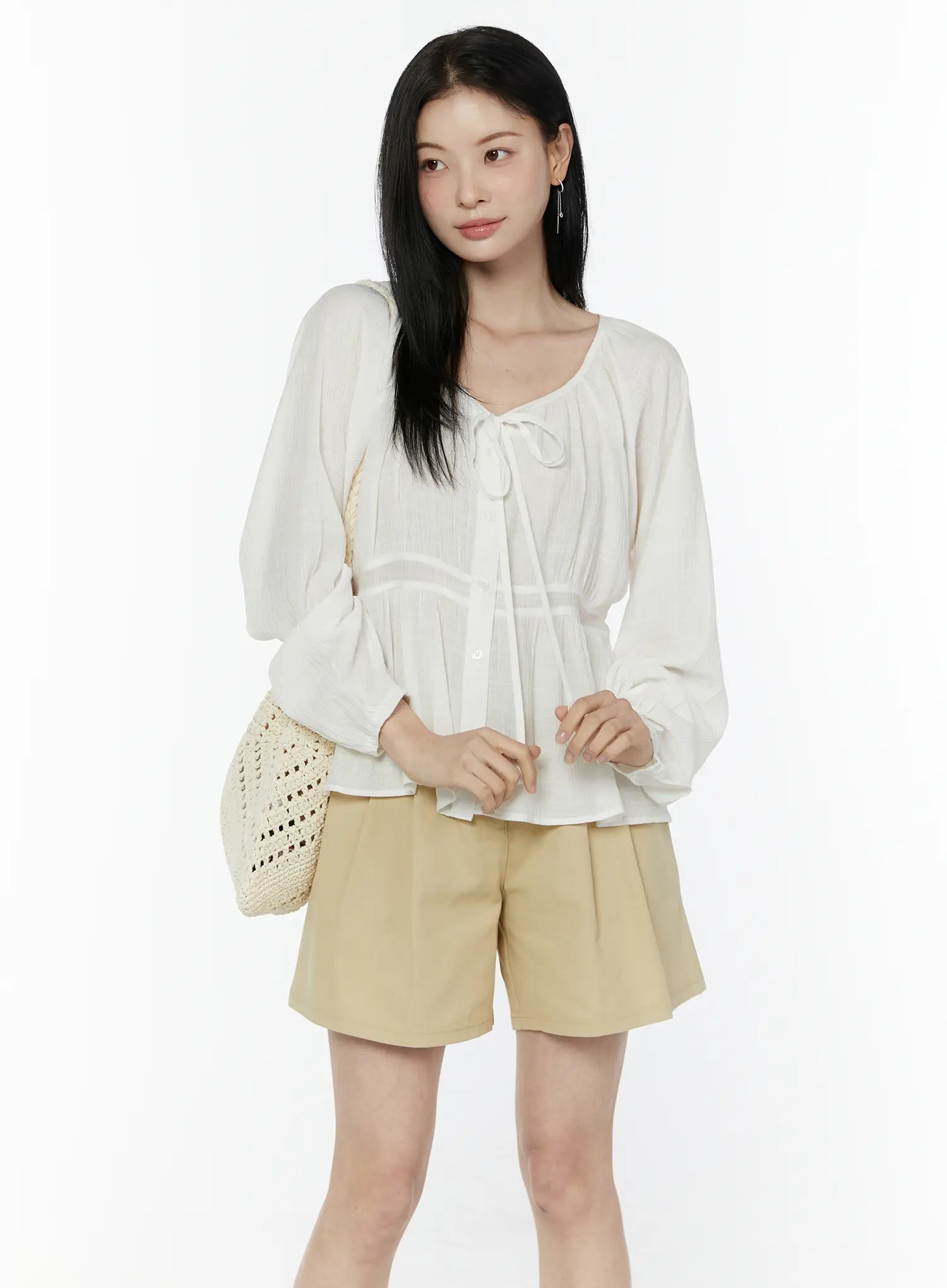 shirred-balloon-sleeve-blouse-iu505 / White