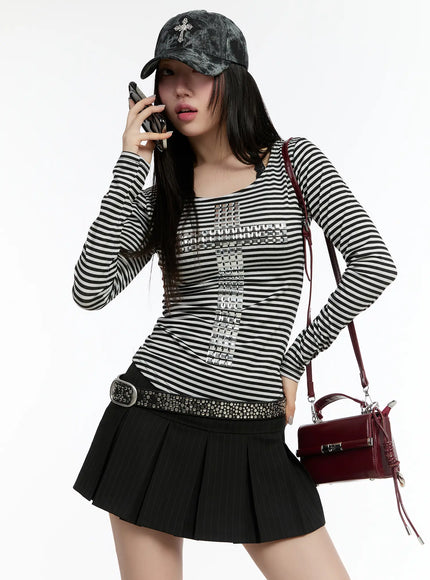 striped-studded-long-sleeve-hoodie-cm511 / White