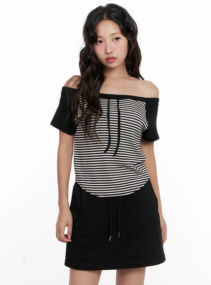 striped-off-shoulder-tee-cl518 / White