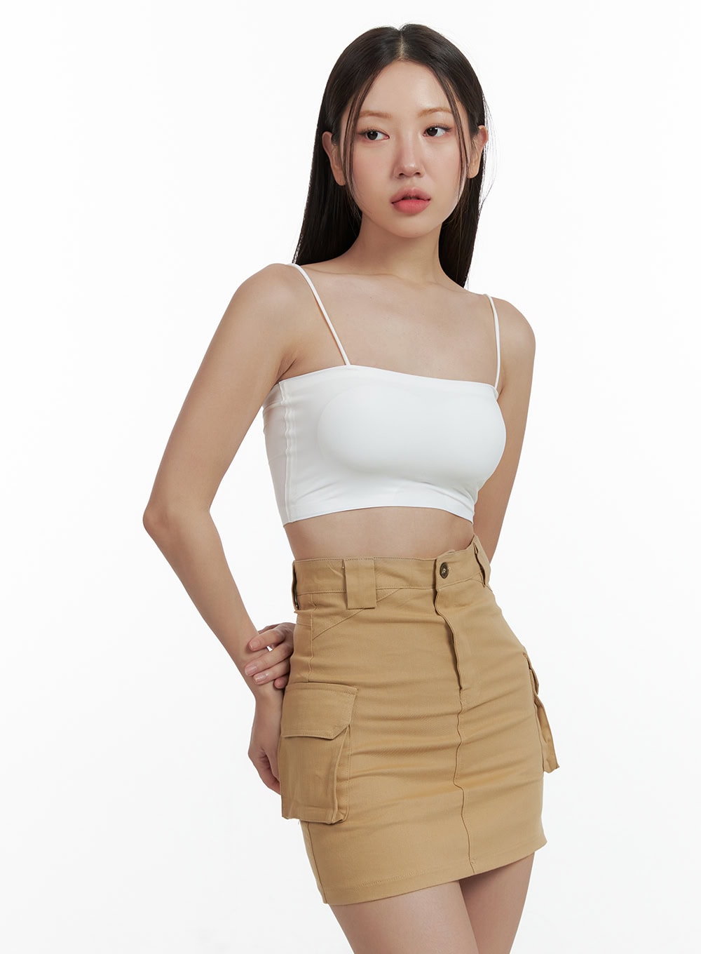solid-crop-cami-top-ol401 / White