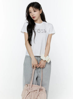 cute-bunny-graphic-tee-iy507 / White