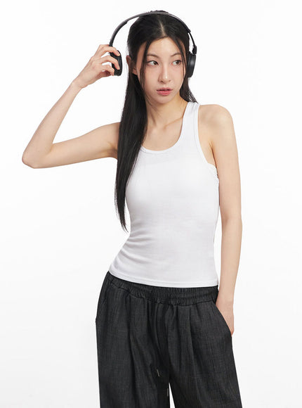 essential-cross-back-tank-top-iy529 / White