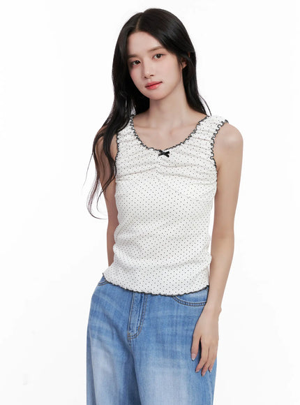 polka-dot-ruffle-scrunch-top-cl516 / White