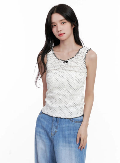 polka-dot-ruffle-scrunch-top-cl516 / White