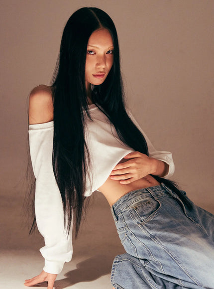 casual-off-shoulder-pullover-cs511 / White