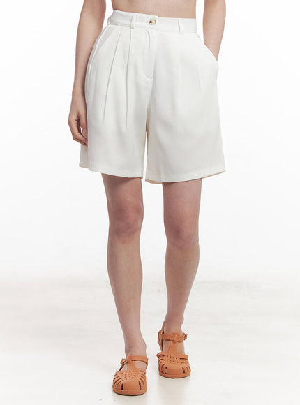 pintuck-cotton-midi-shorts-iy508 / White
