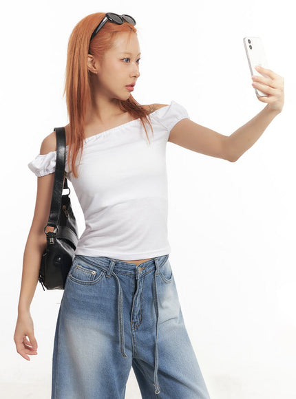 puff-sleeve-off-shoulder-top-ia515 / White