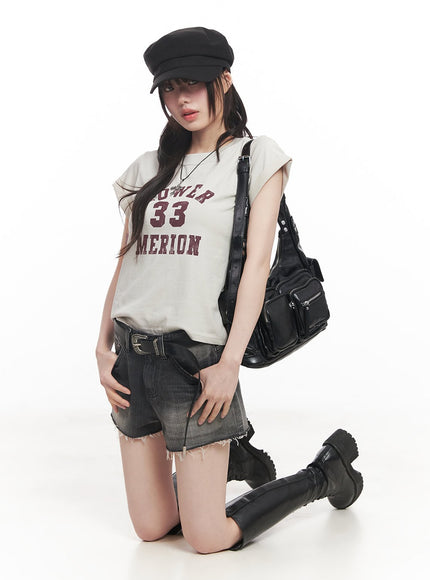 33-graphic-cropped-tee-cy521 / Beige
