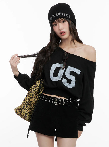 off-shoulder-crop-sweatshirt-cn510 / Black