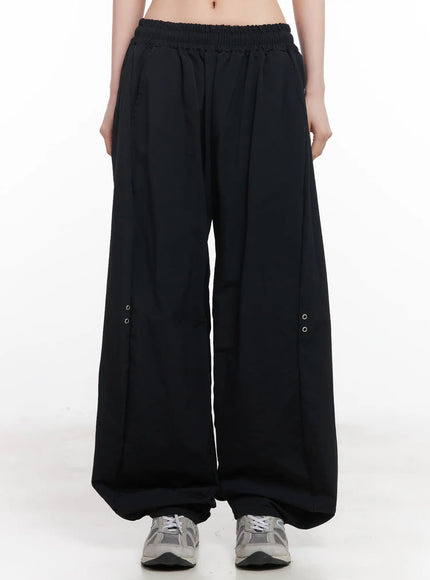 wide-leg-eyelet-nylon-pants-cu511 / Black