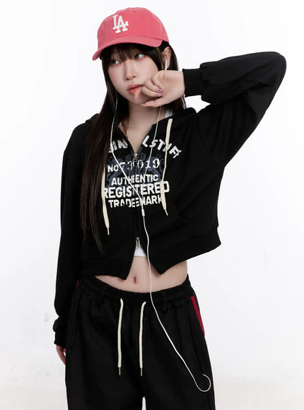 slim-fit-graphic-zip-hoodie-co501 / Black