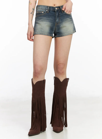 low-rise-vintage-wash-denim-shorts-cm517 / Blue