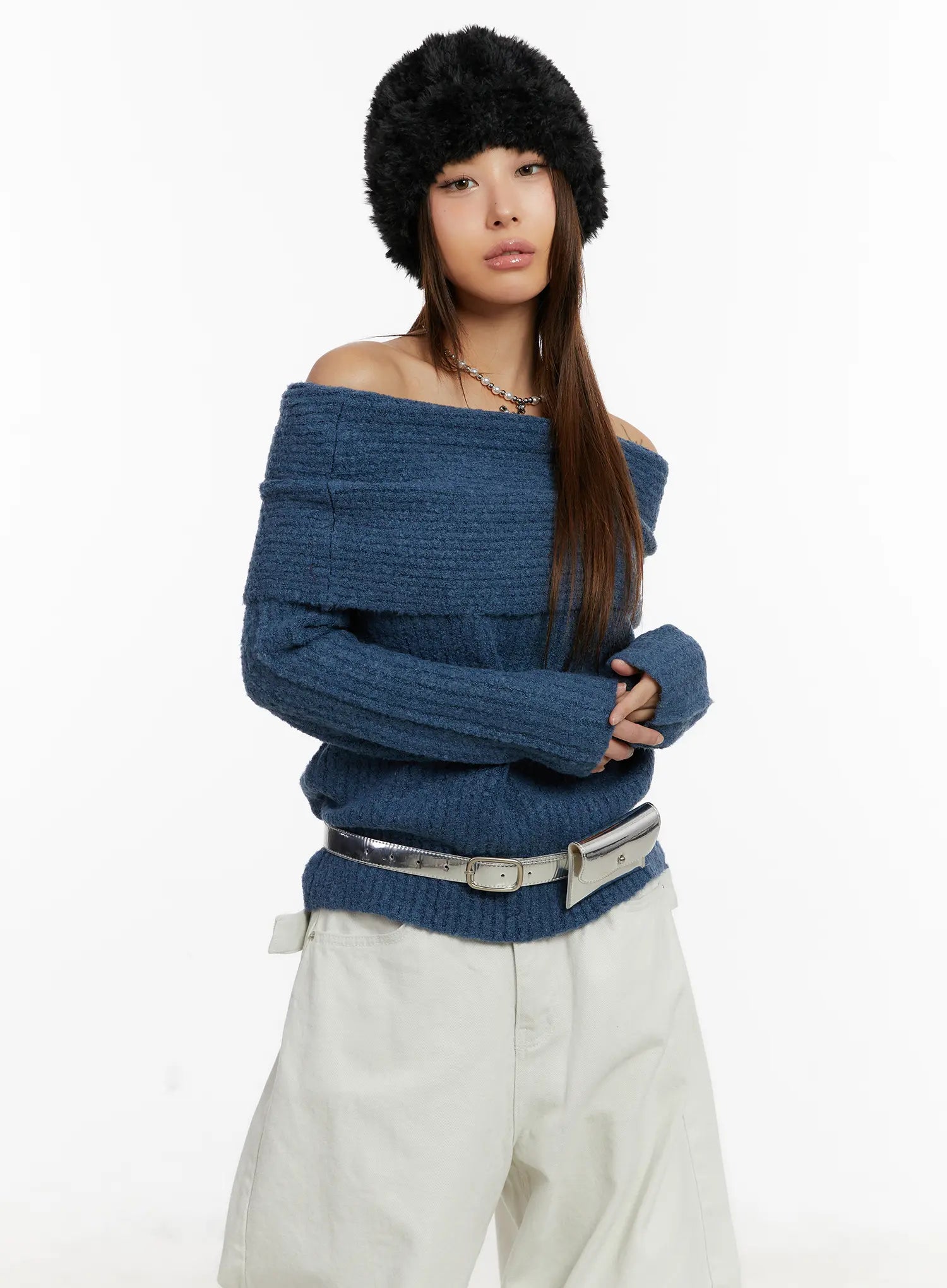 off-shoulder-buttery-knit-sweater-cd517 / Blue