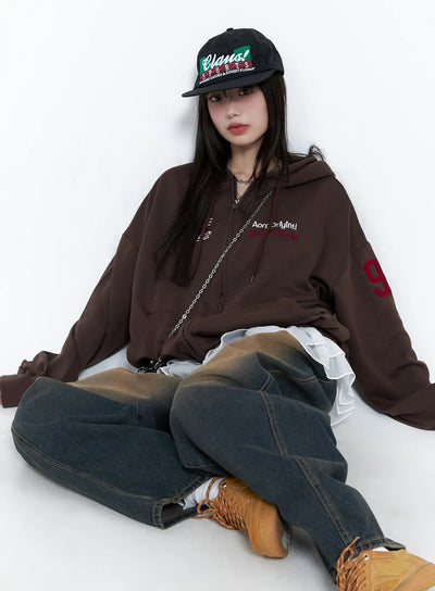 oversized-graphic-zip-up-hoodie-cg519 / Brown