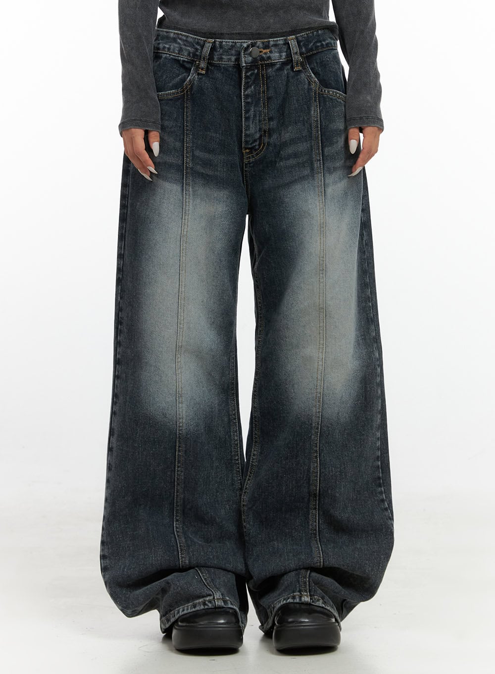 kaya-stitch-detail-washed-baggy-denim-jeans-cs426 / Dark blue