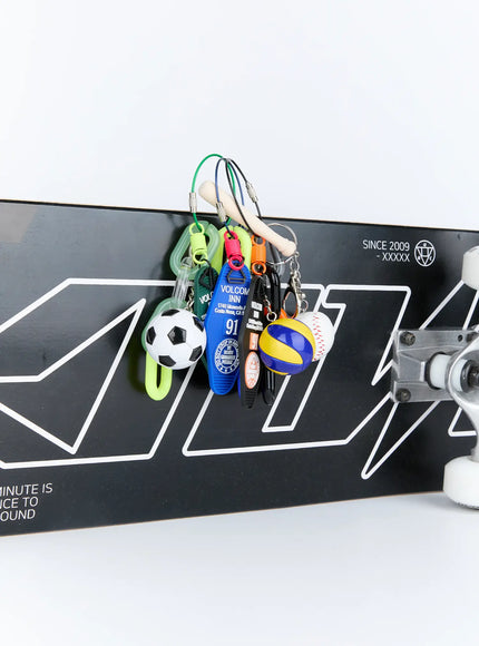 soccer-ball-keychain-set-ig512