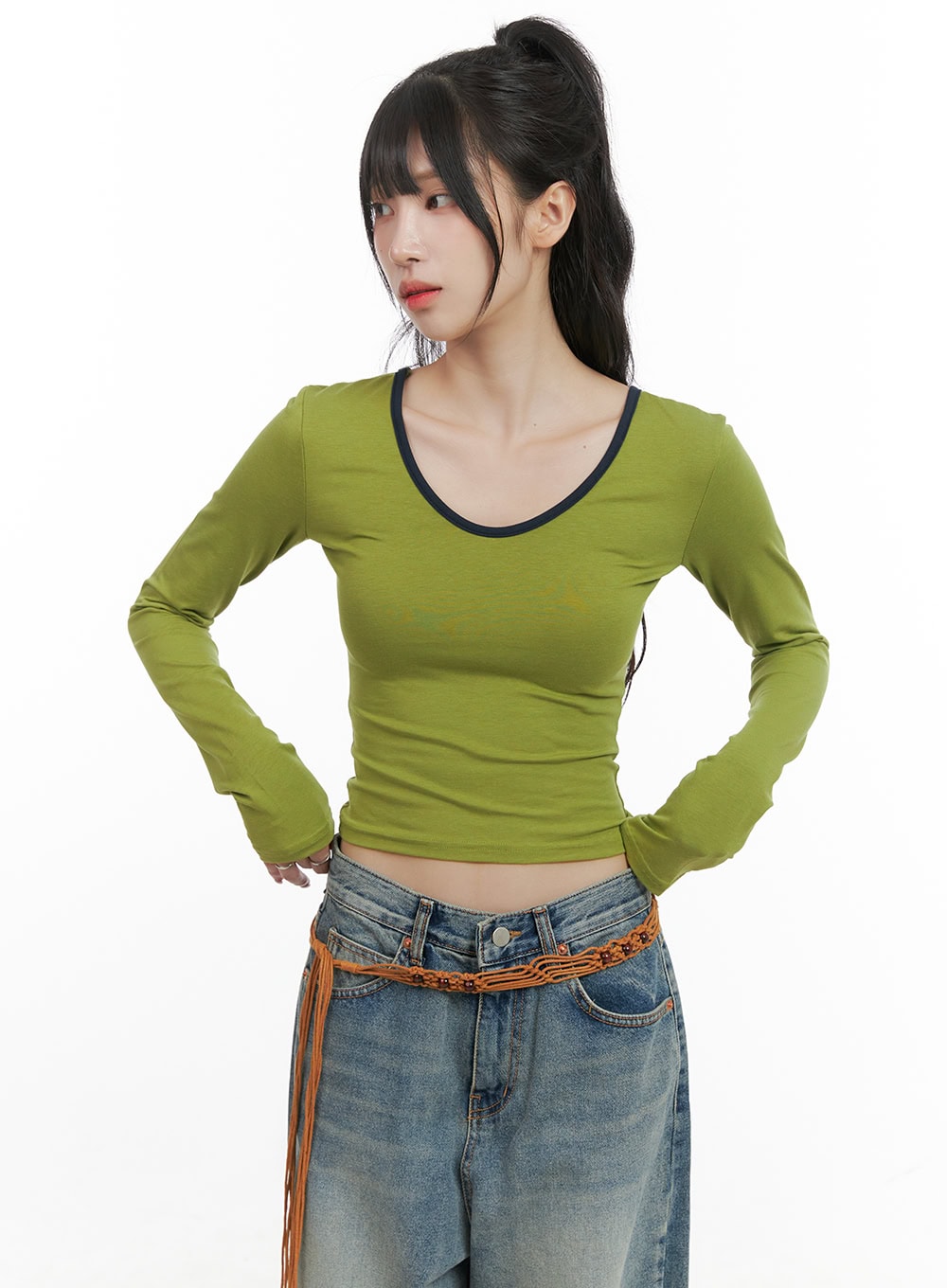 slim-fit-u-neck-crop-top-cg421 / Green