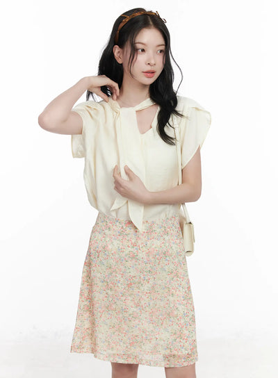 bow-tie-short-sleeve-blouse-ca509 / Light beige
