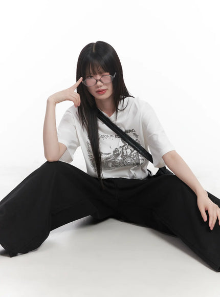 graphic-relaxed-fit-tee-cu519 / White