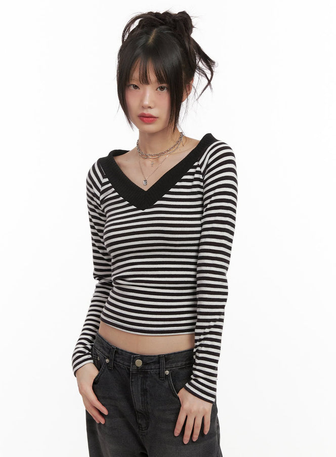 Striped V-Neck Cropped Sweater CJ506