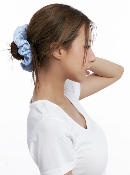 essential-striped-scrunchie-cl514 / Light blue