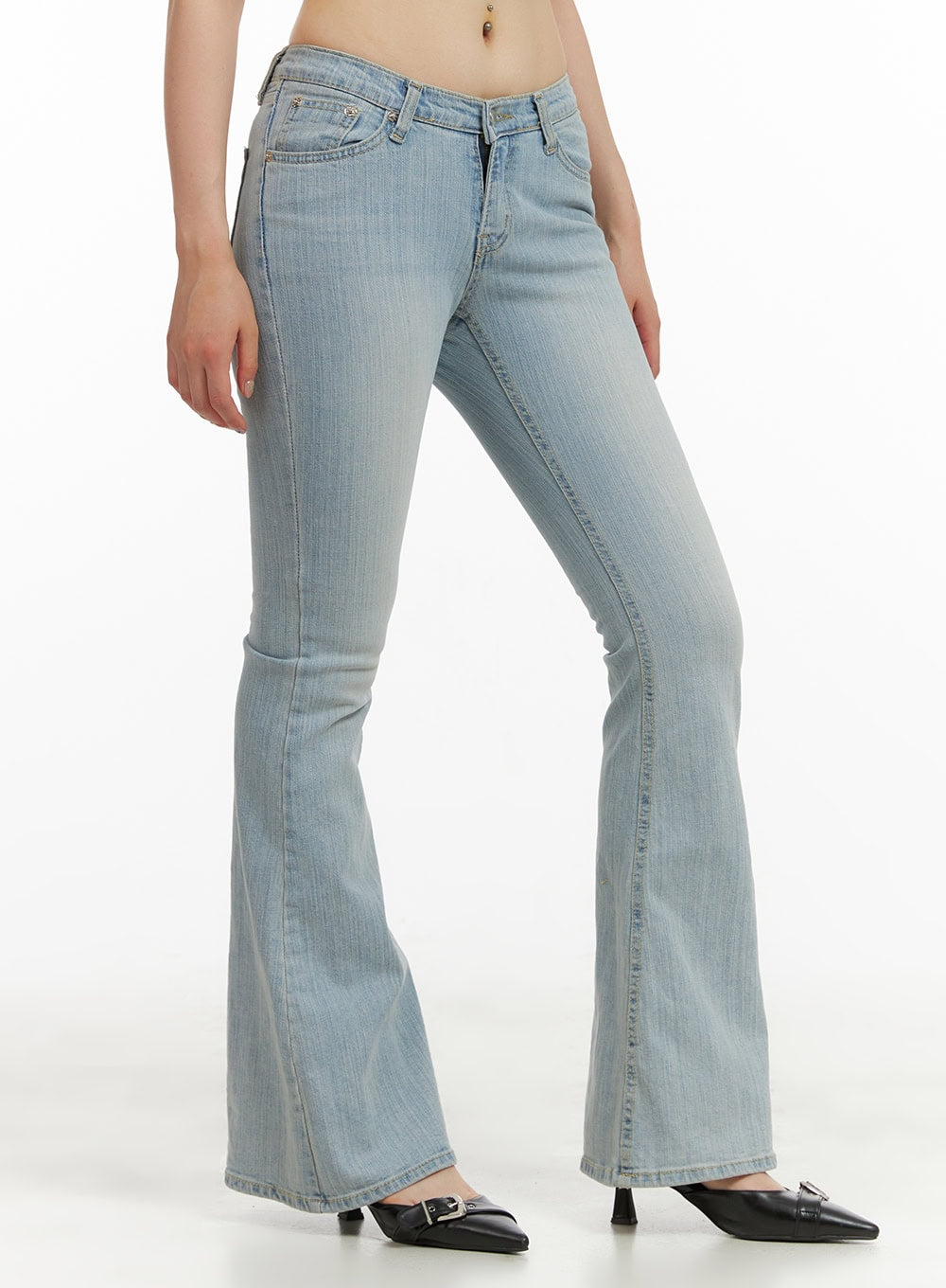 low-waist-slim-fit-bootcut-jeans-cu424 / Light blue