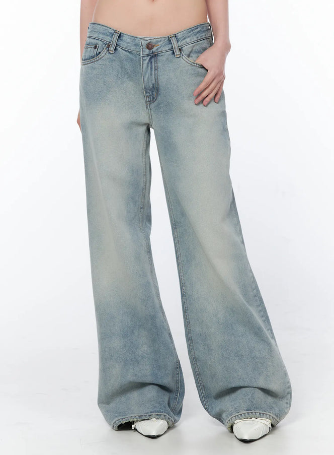 sarahi-vintage-wash-bootcut-jeans-ca529 / Light blue