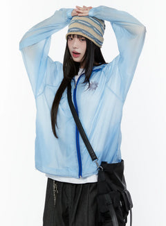 lightweight-sheer-hooded-windbreaker-cu505 / Blue