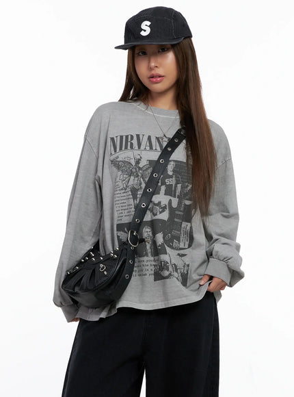 oversized-graphic-long-sleeve-tee-cs524 / Light gray