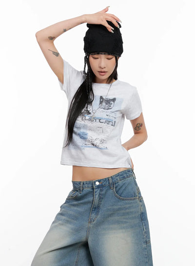 kitty-graphic-cropped-tee-cl525 / Light gray