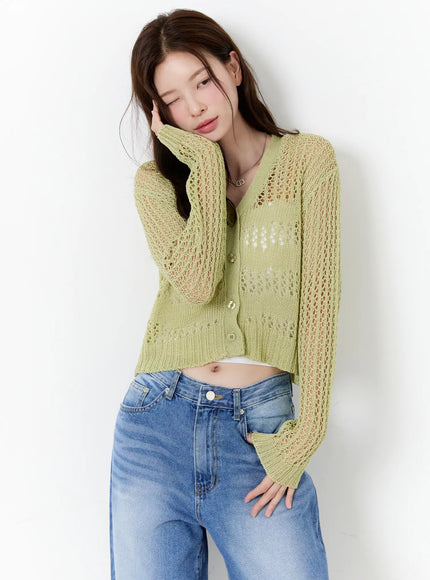 v-neck-buttoned-sweater-cardigan-cu513 / Light green