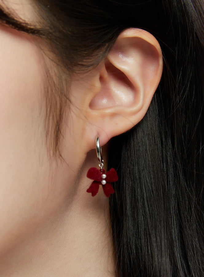velvet-ribbon-teddy-bear-earrings-cd514 / Red