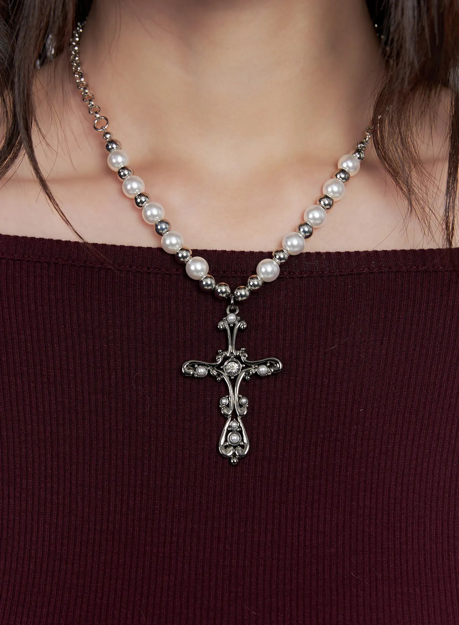 vintage-style-faux-pearl-pendant-necklace-cn511