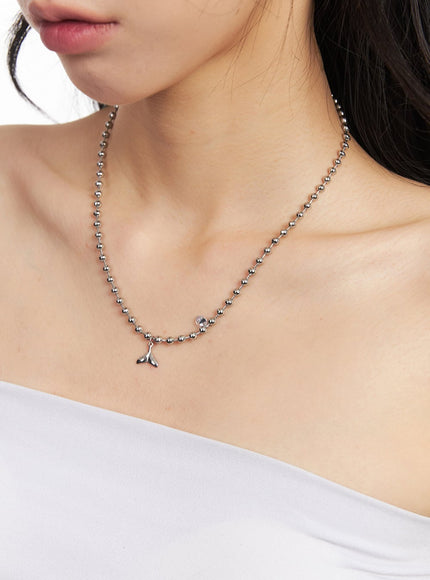 bold-tail-necklace-ca516