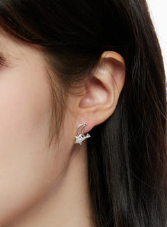moon-star-stud-earrings-cd514 / Silver