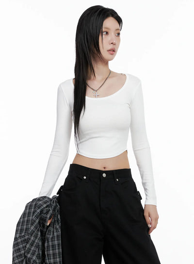 round-neck-ribbed-long-sleeve-crop-top-cs512 / White