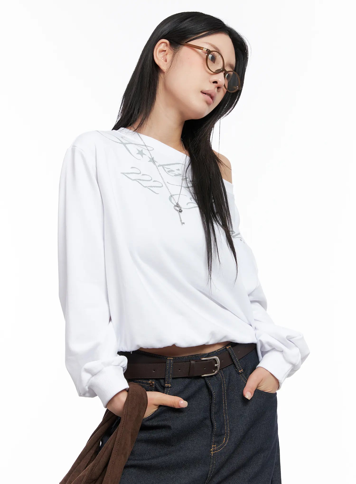 text-print-off-shoulder-sweatshirt-co508 / White