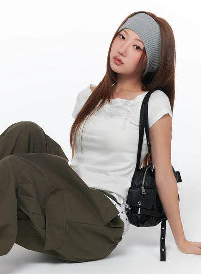 graphic-off-shoulder-top-ca515 / White