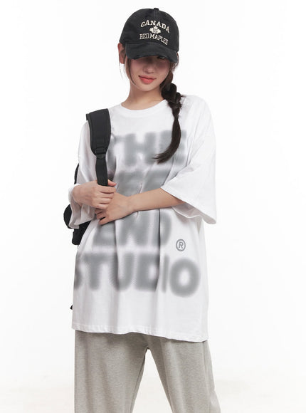 blur-graphic-oversize-t-shirt-ca529 / White