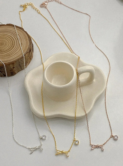 tokarczuk-ribbon-cubic-necklace-iu506